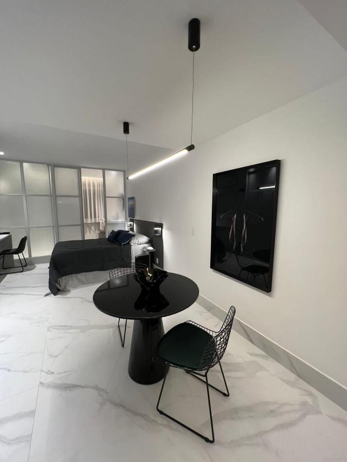 Studio Carioca Apartemen
